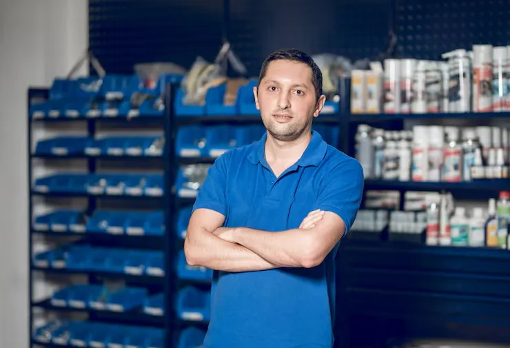 Store Manager – £33,000–£35,000/year