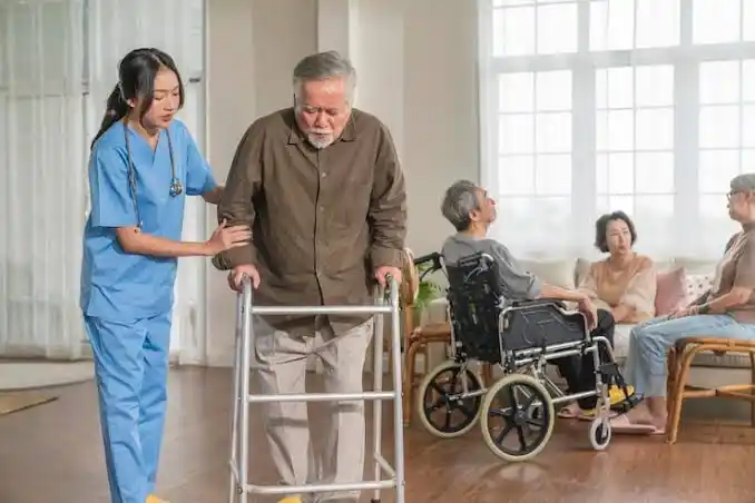 Senior HCA – Yeovil, UK | Somerset NHS Foundation Trust